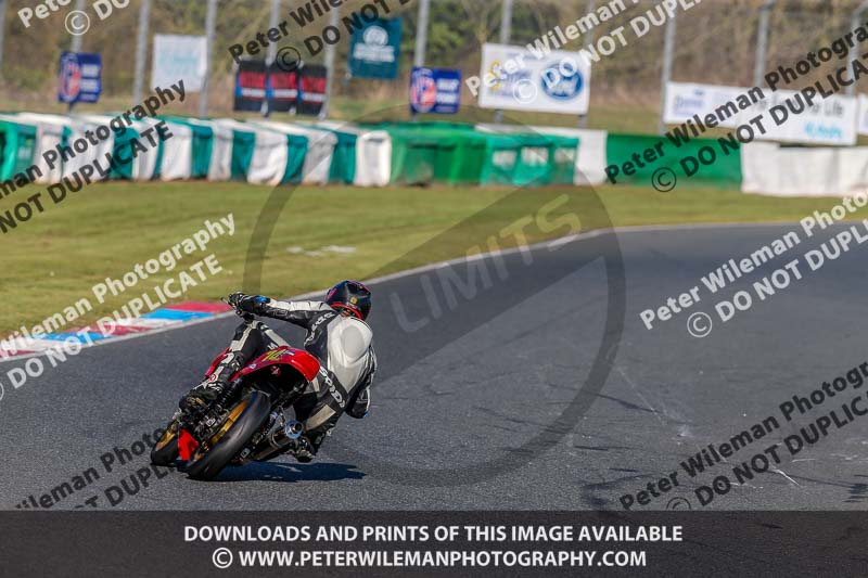 PJ Motorsport Photography 2018;enduro digital images;event digital images;eventdigitalimages;mallory park;mallory park photographs;mallory park trackday;mallory park trackday photographs;no limits trackdays;peter wileman photography;racing digital images;trackday digital images;trackday photos